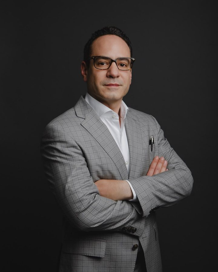 Dr. Pedro Henrique Pétit da Silva Becker, médico neurocirurgião